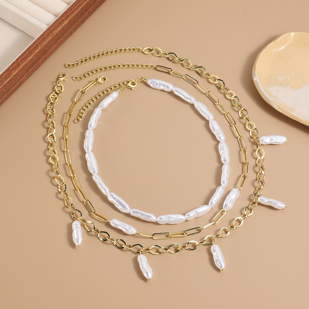 Vibecurve® Light Luxury Baroque Pearl Necklace