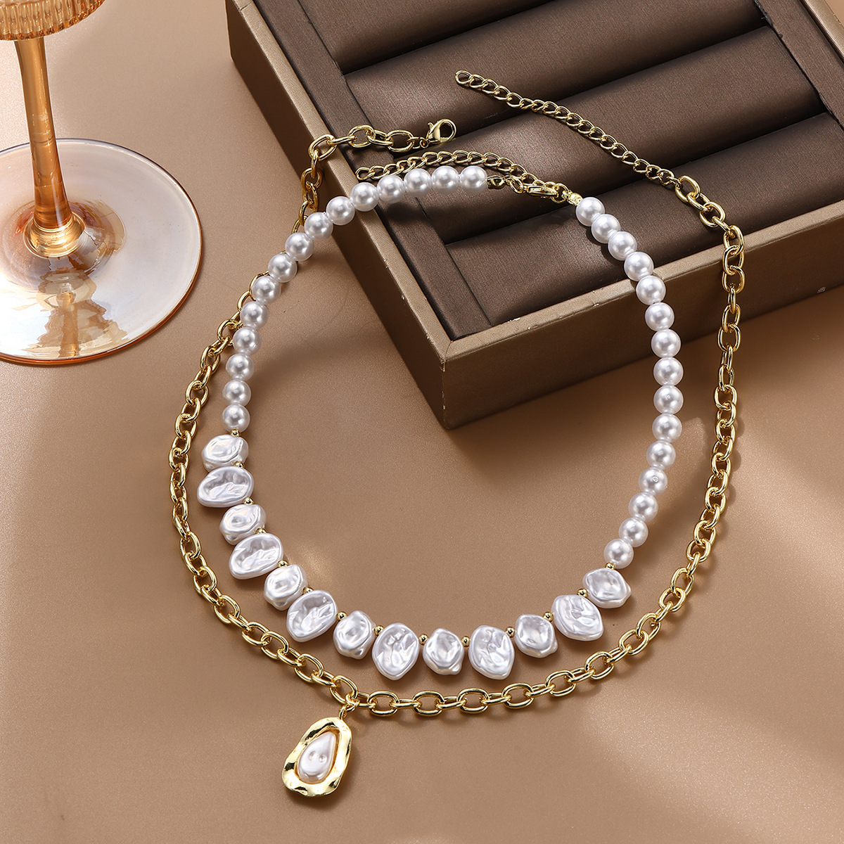 Vibecurve® Light Luxury Baroque Pearl Necklace