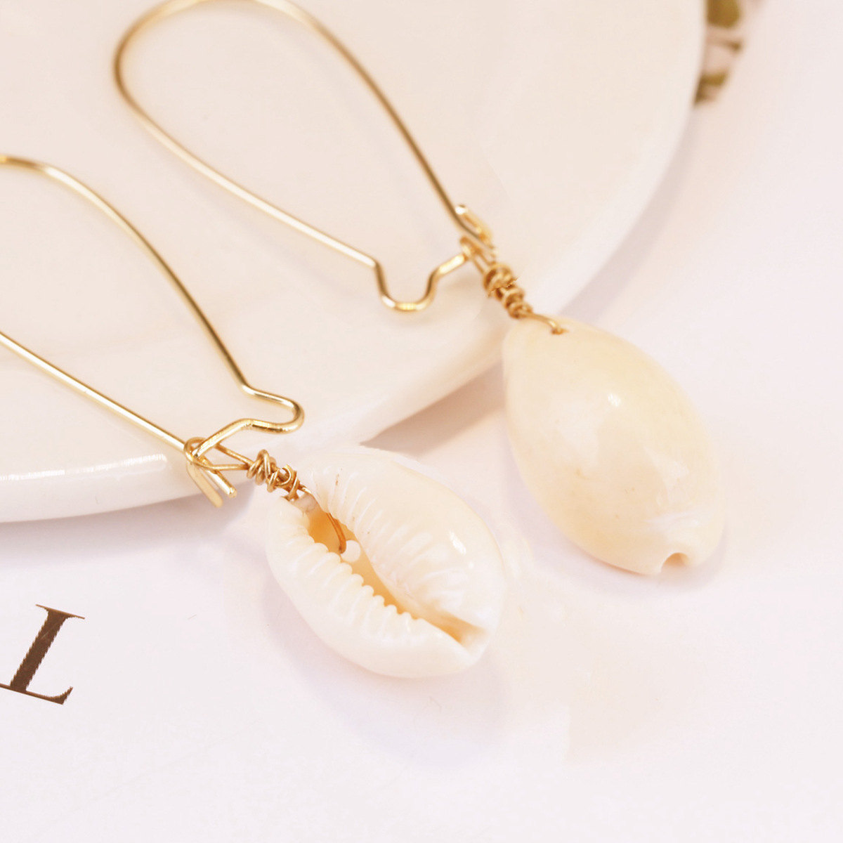 Vibecurve® Ocean Series Pearl Shell Earrings