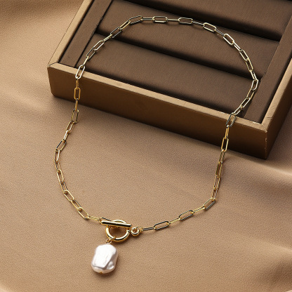 Vibecurve® Light Luxury Baroque Pearl Necklace