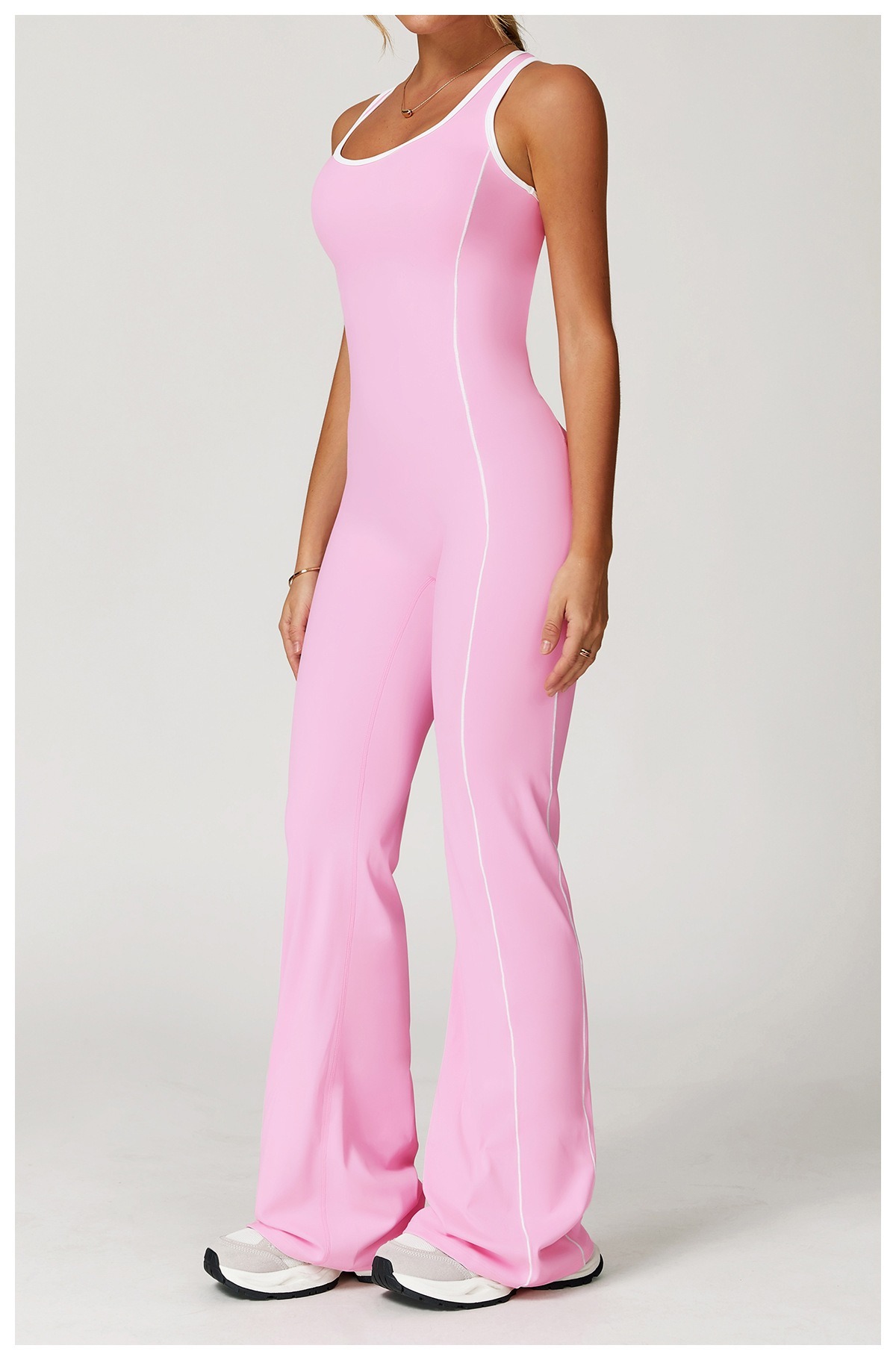 Vibecurve® Cutout Back Contrast Piping Flare Jumpsuit