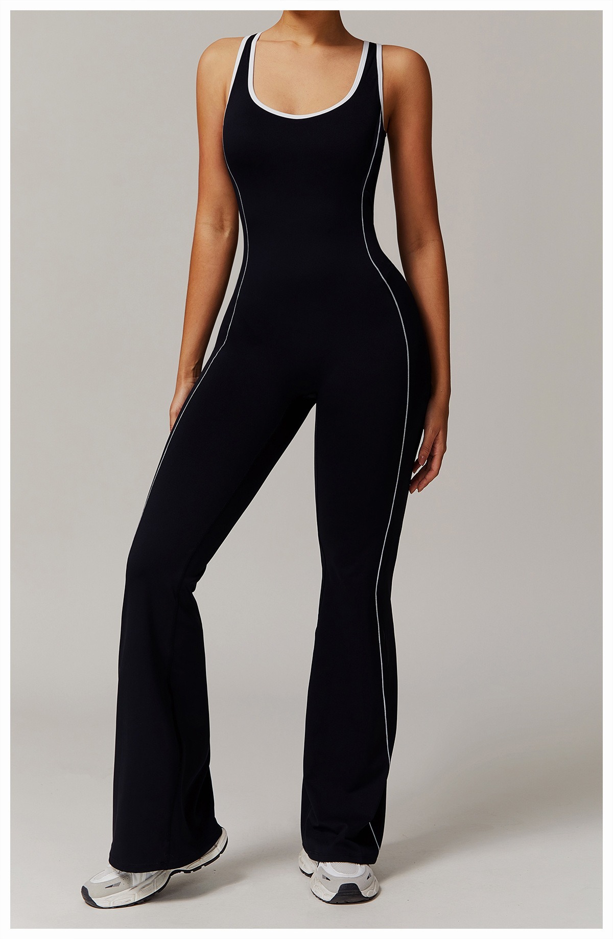 Vibecurve® Cutout Back Contrast Piping Flare Jumpsuit