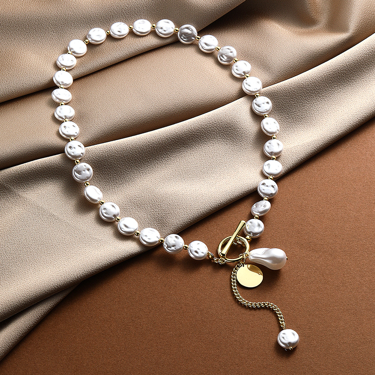 Vibecurve® Light Luxury Baroque Pearl Necklace