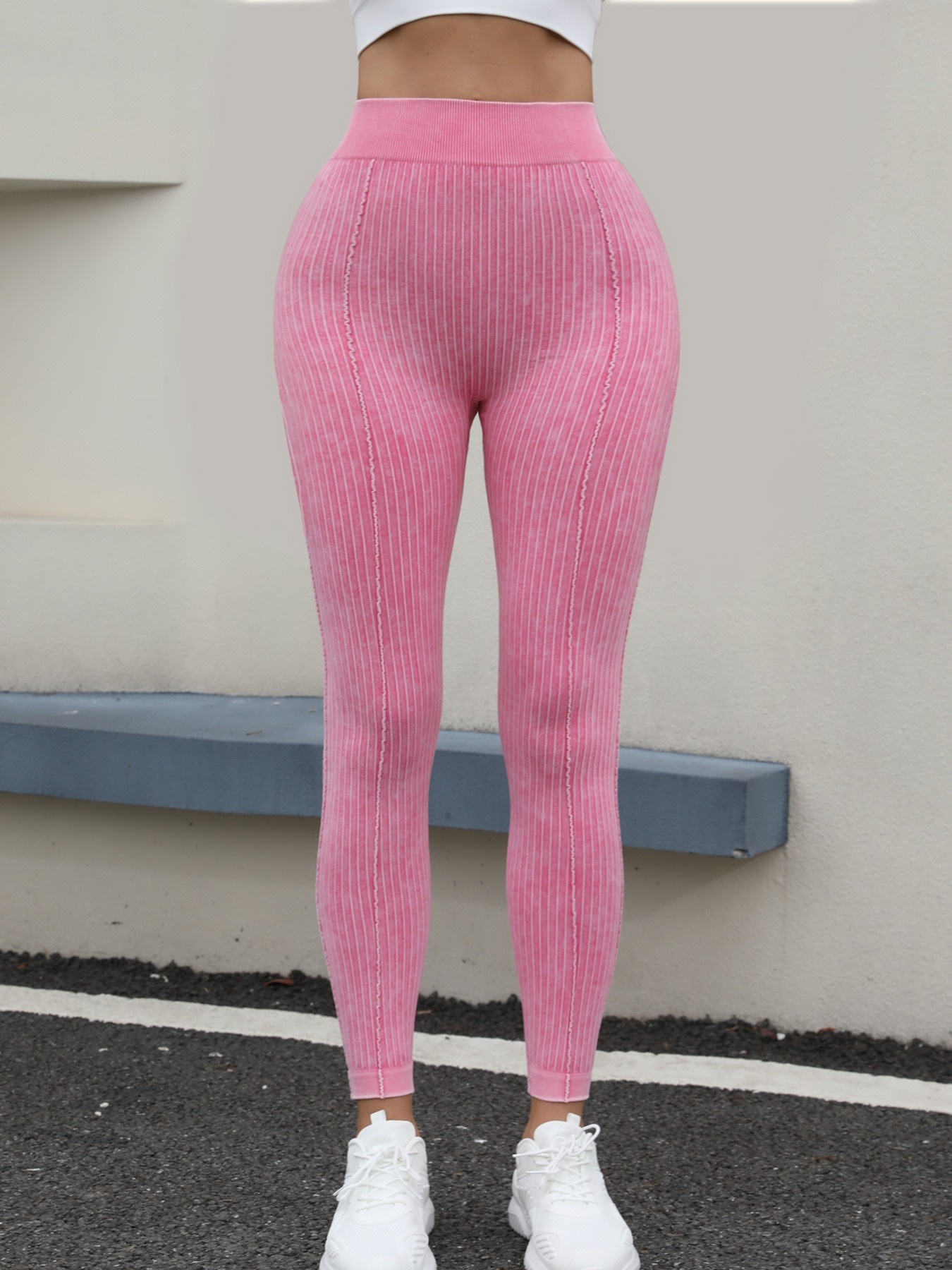 Vibecurve® Seamless Threaded V-Waist Peach Hip Sand-Washed Yoga Pants