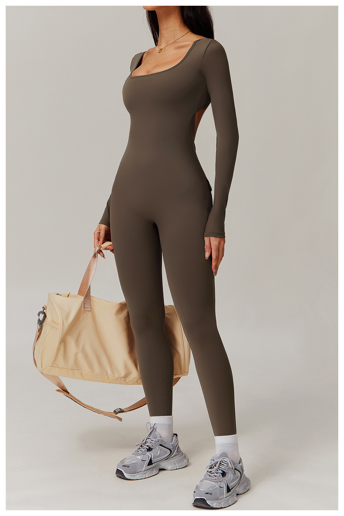 Vibecurve® V-Scrunched Back Long Sleeve One-Piece Suit