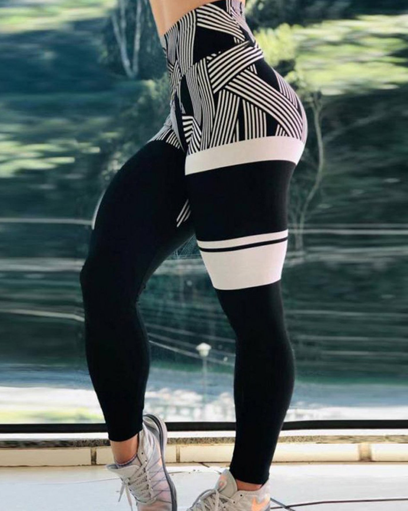 Vibecurve® Line Printed Yoga Pants