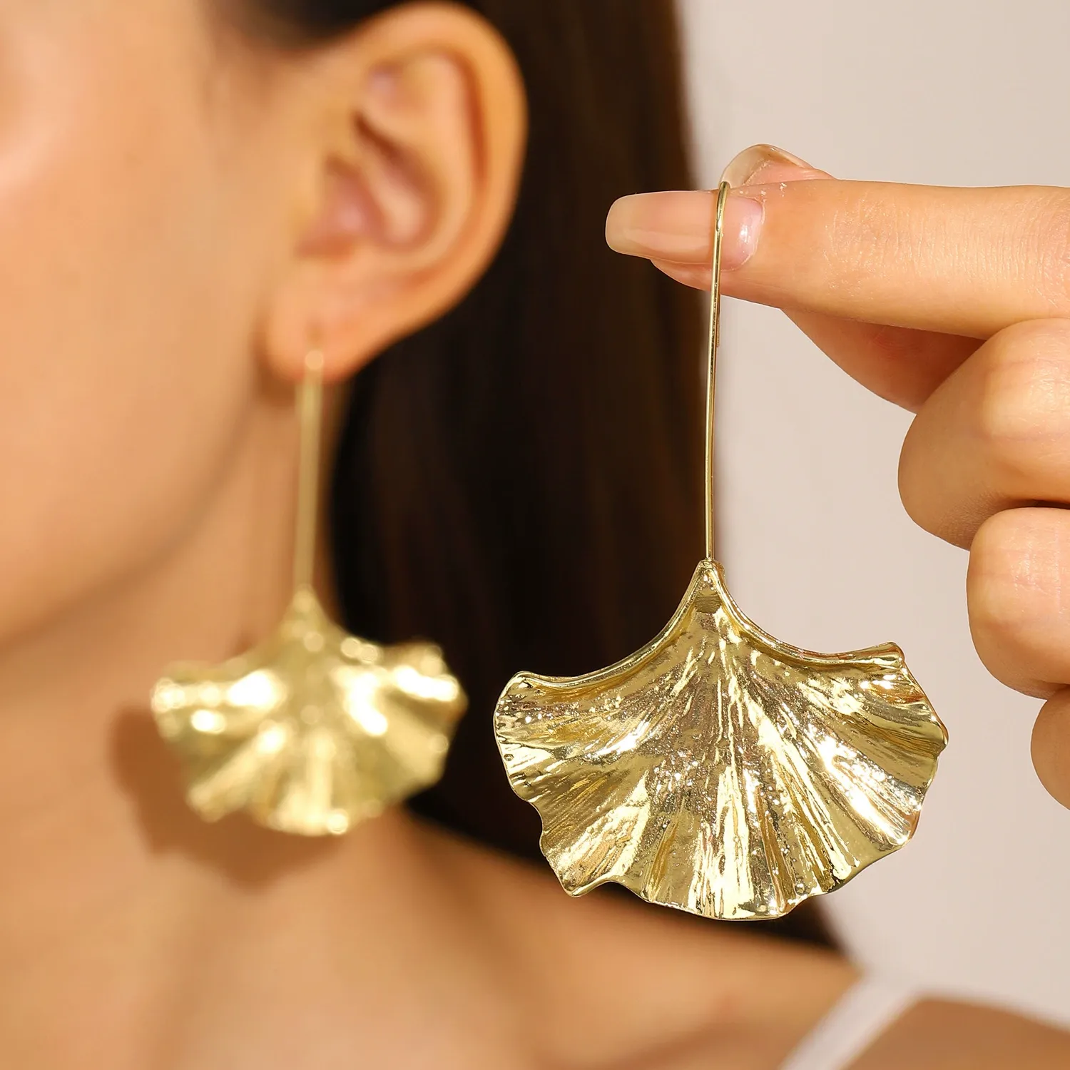 Vibecurve® Ocean Series Pearl Shell Earrings