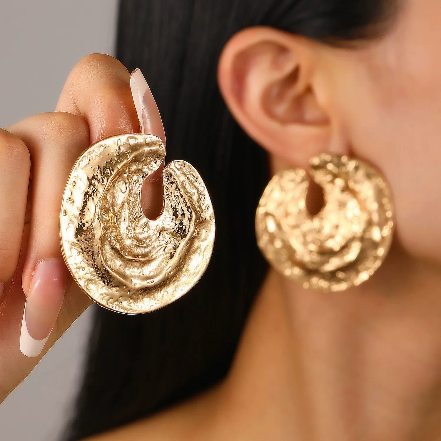 Vibecurve® Ocean Series Pearl Shell Earrings