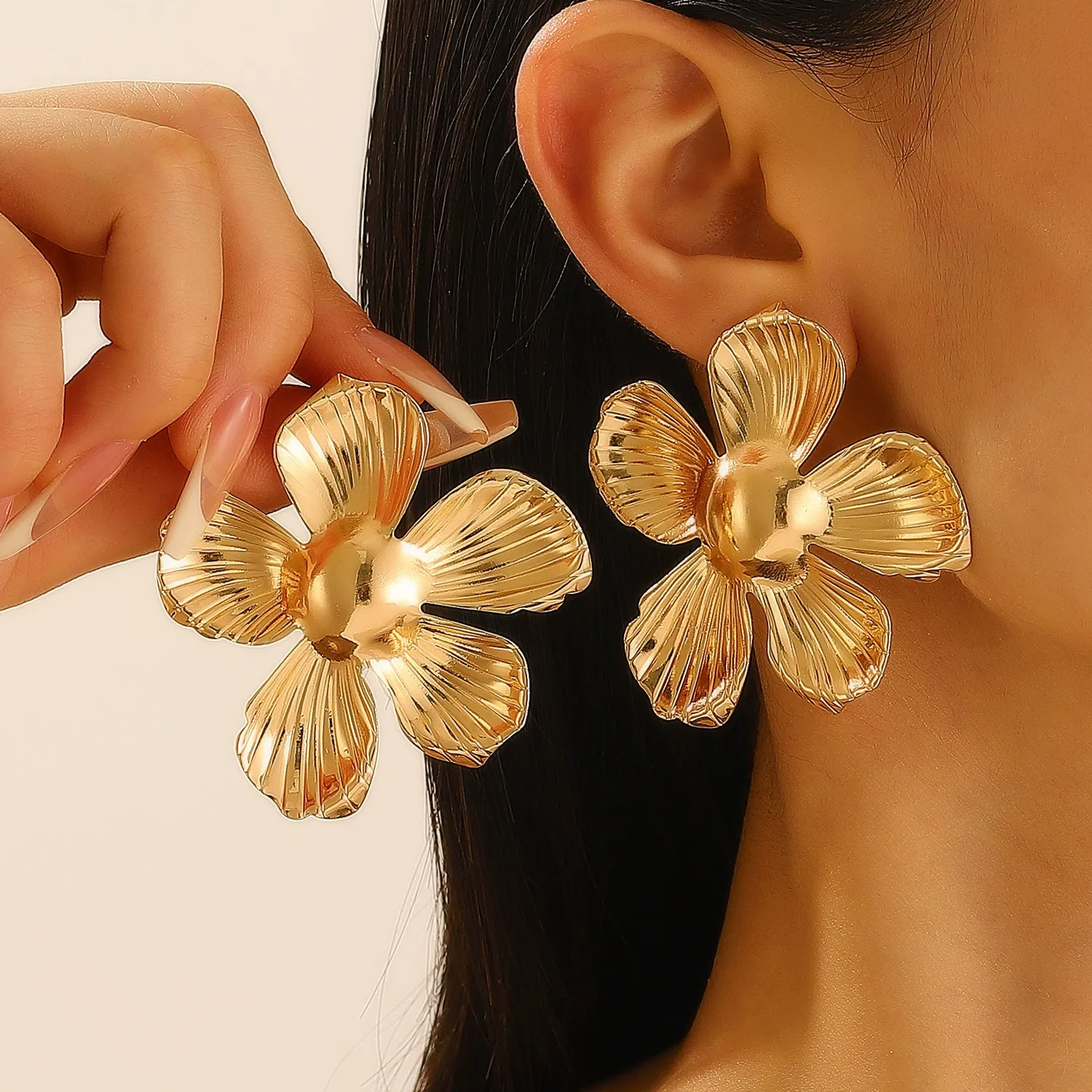 Vibecurve® Ocean Series Pearl Shell Earrings