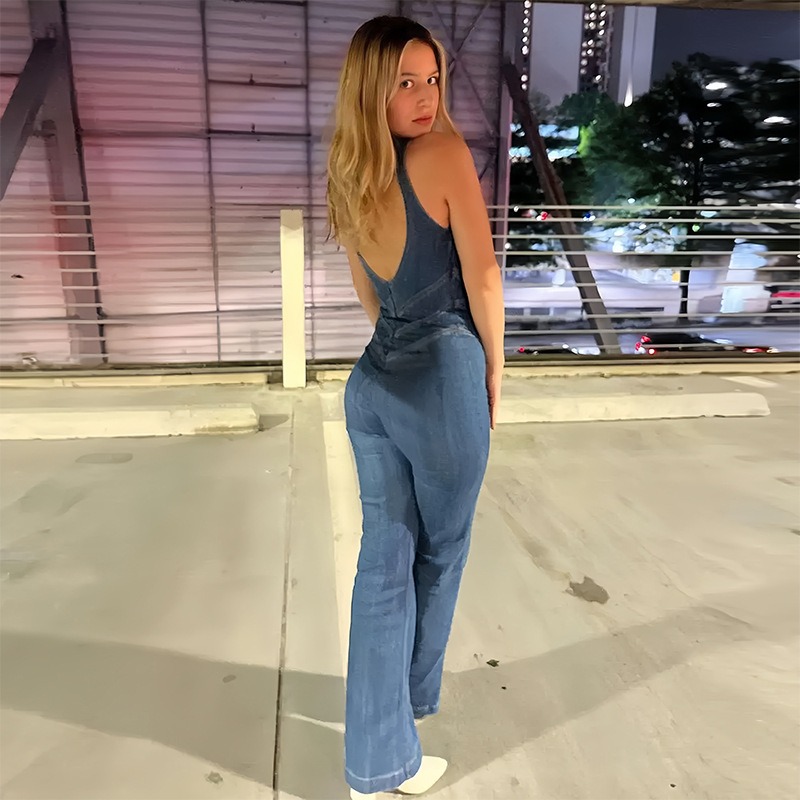 Vibecurve®Sexy Heart Shaped Backless Retro Denim Jumpsuit Women's Slim Fit Zipper Sleeveless V-Neck Fashion Jeans Jumpsuit