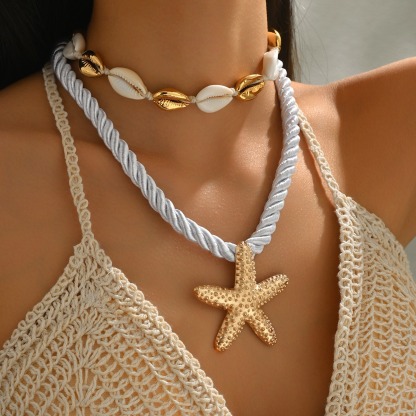 Vibecurve® Beach Style Alloy Starfish Necklace