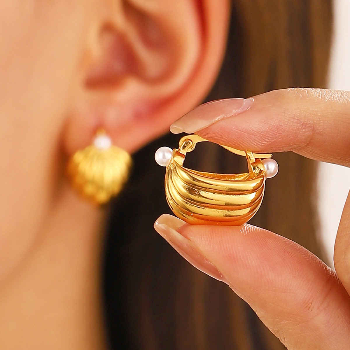 Vibecurve® Ocean Series Pearl Shell Earrings