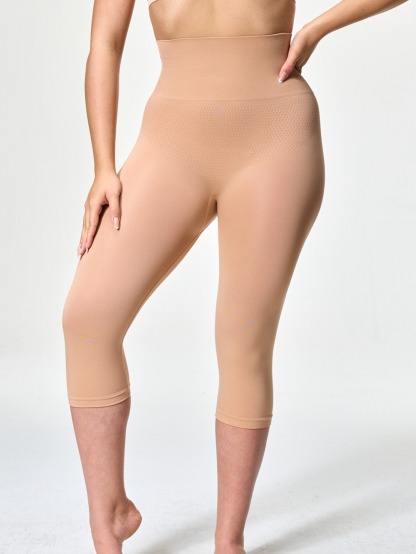 Vibecurve®3/4 Length Shaping Shorts