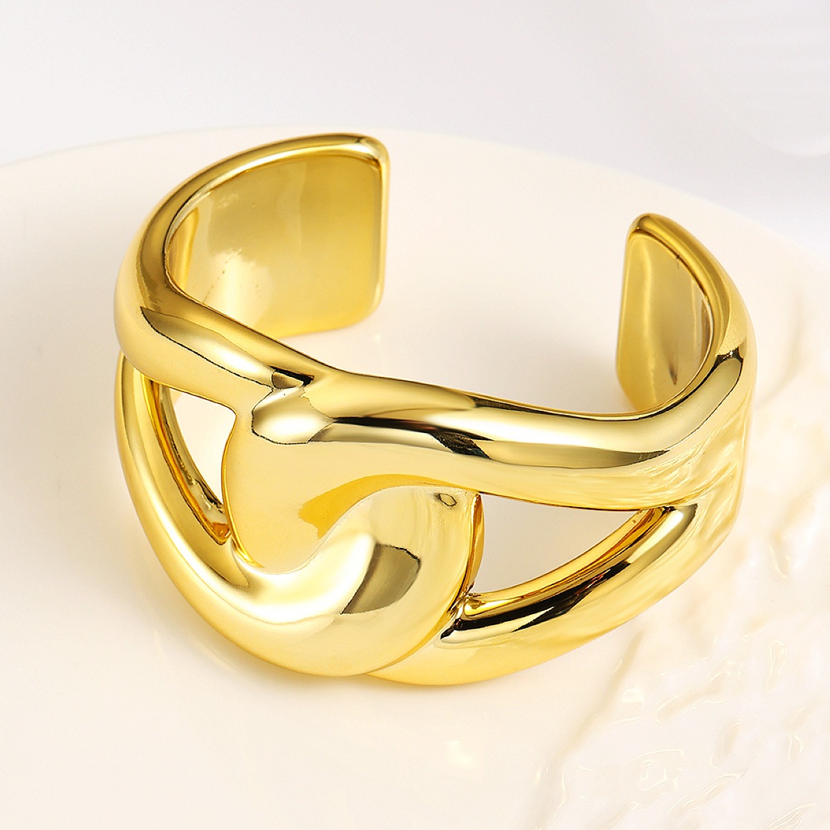 Vibecurve® Spring Cuff Geometric Bracelet
