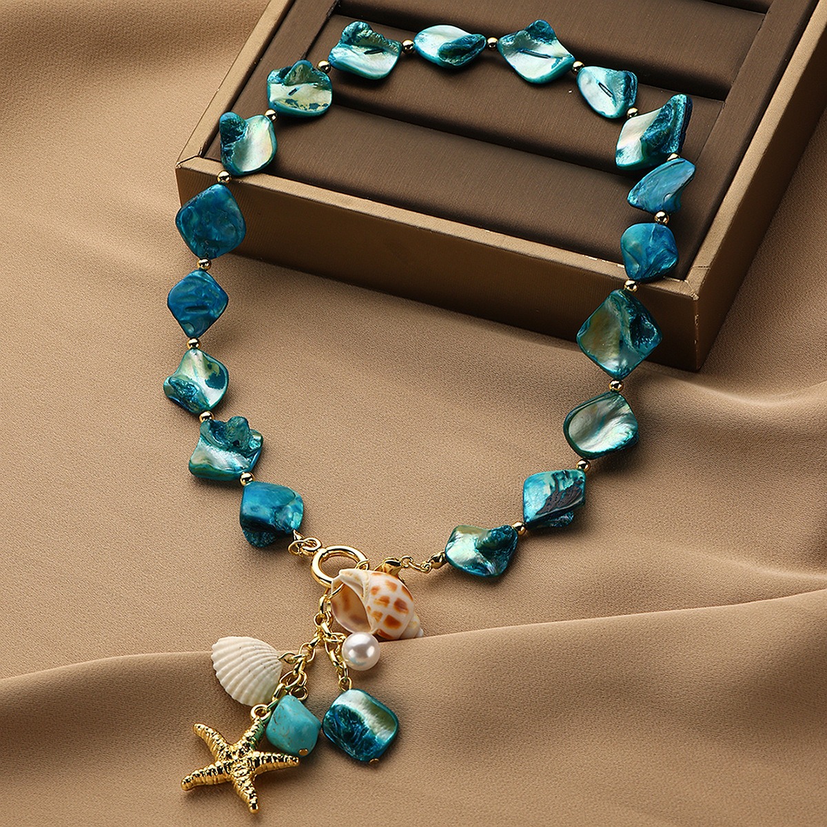 Vibecurve® Ocean Style Shell Necklace
