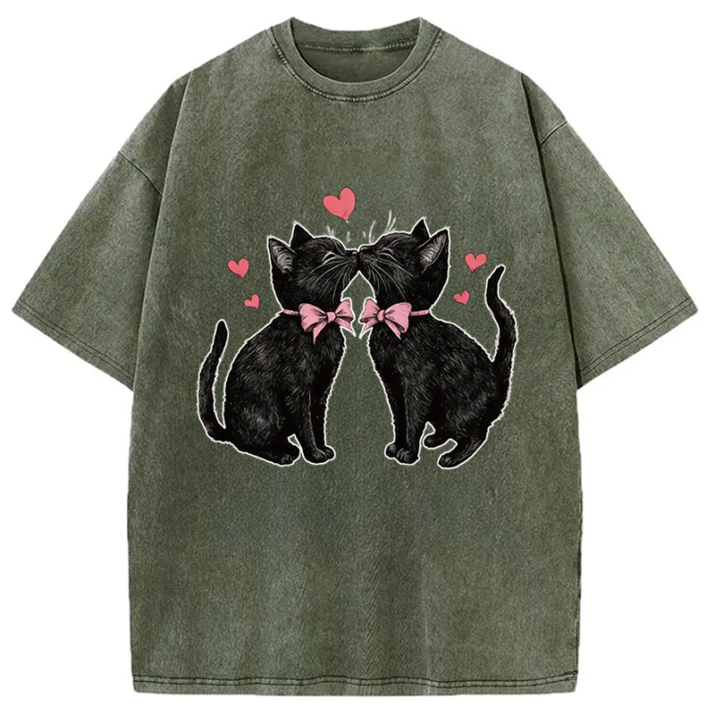 Tokyocanvas Cute Kissing Cat Washed T-Shirt