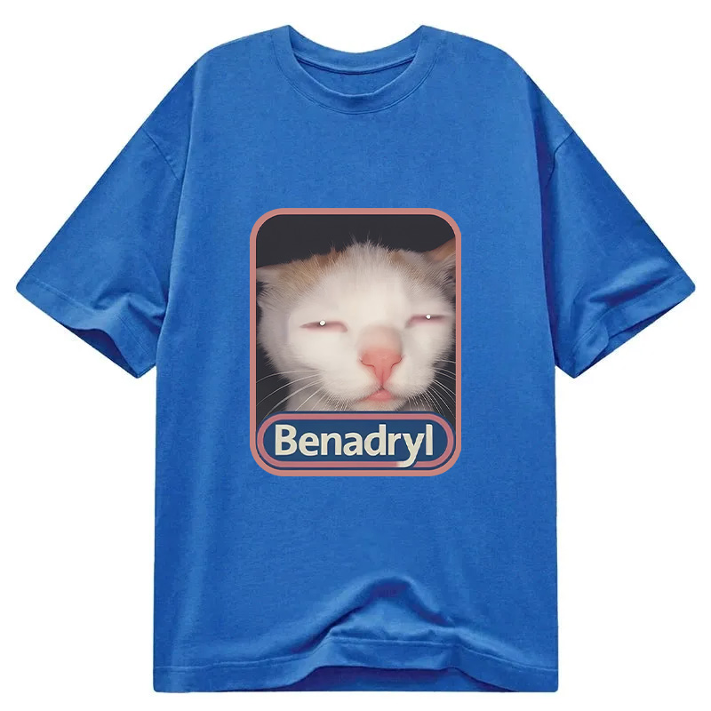 Tokyocanvas Benadryl Cat Meme Classic T-Shirt