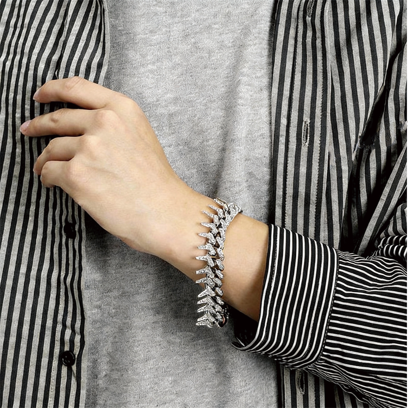 Tokyocanvas Thorn Vintage Hip-hop Bracelet