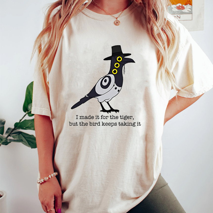 Kpop Demon Hunters Bird Hat T-shirt