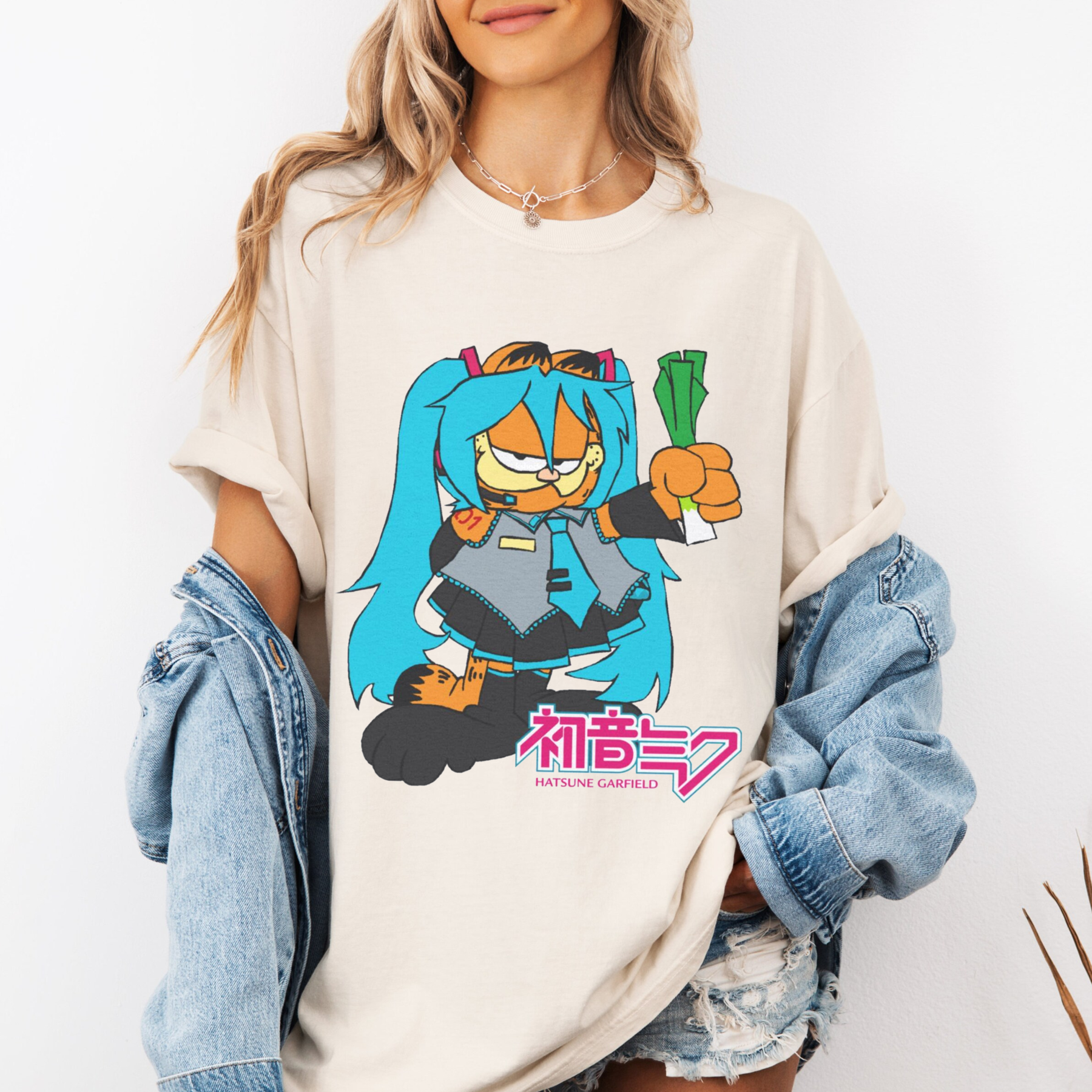 Hatsune Miku Garfield T-Shirt