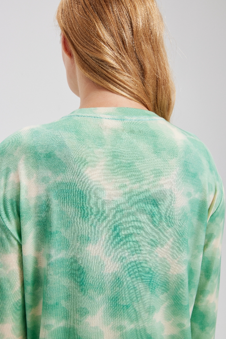 Tencel Merino Wool tie-dye long-sleeve T-shirt, comfortable for hiking and running, quick-drying, antibacterial breathable and super sun-proof.