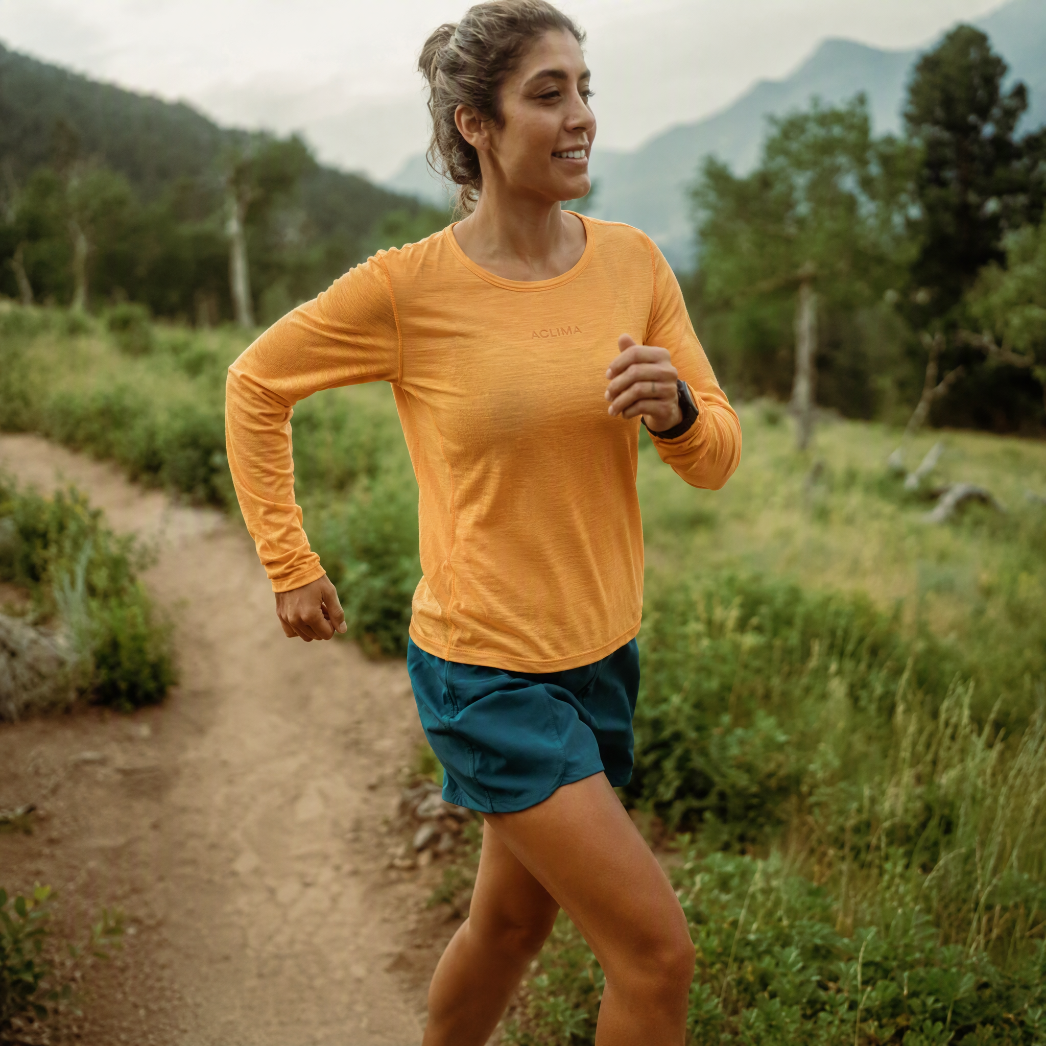 Women's Merino Wool Blend Crew Neck Long Sleeve Top