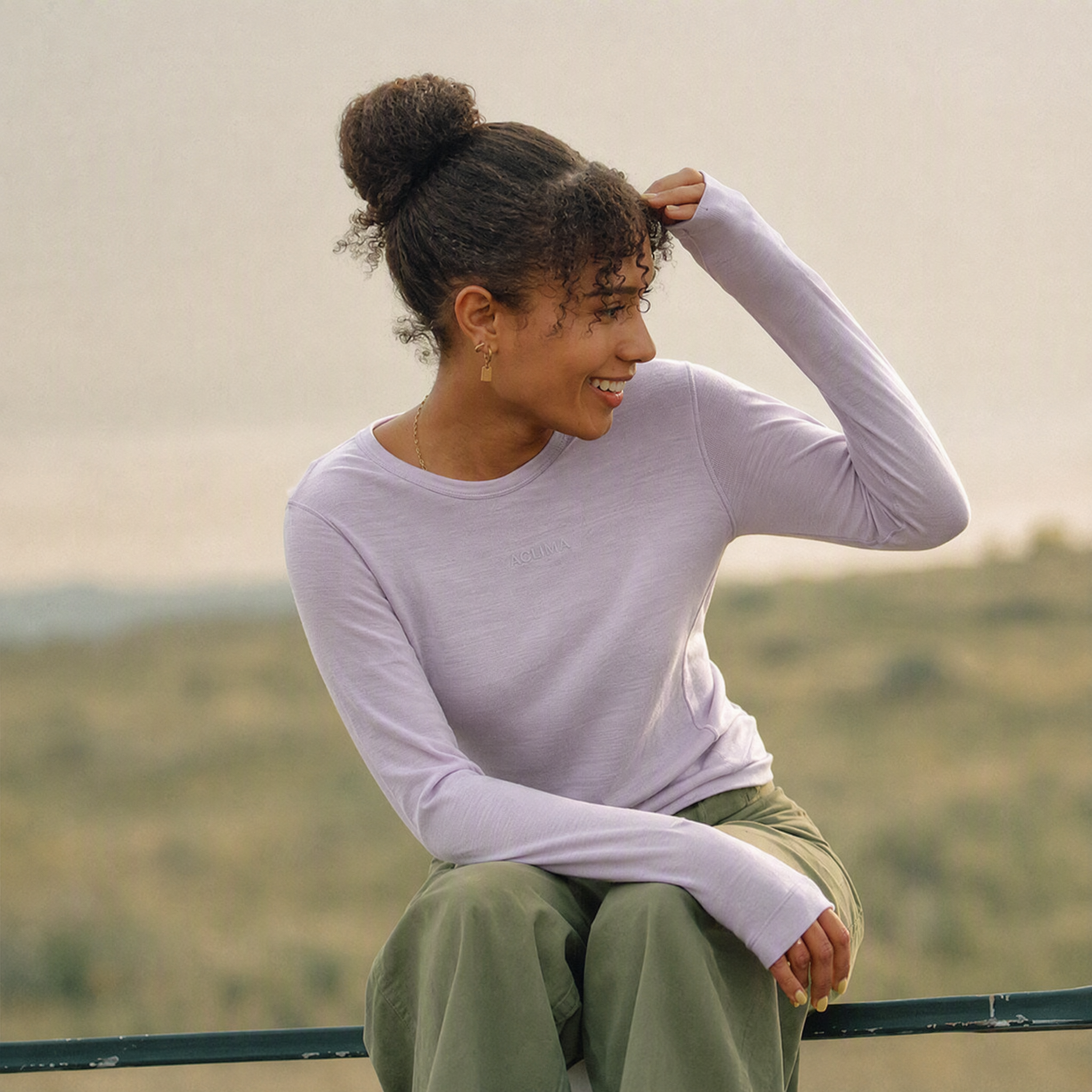 Women's Merino Wool Blend Crew Neck Long Sleeve Top