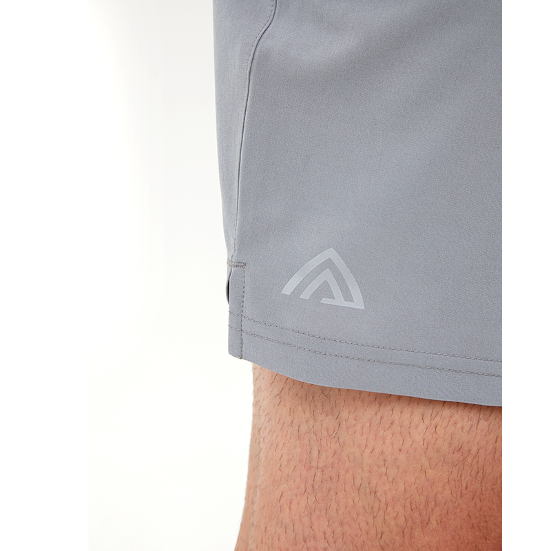 Men's sports training shorts with lining