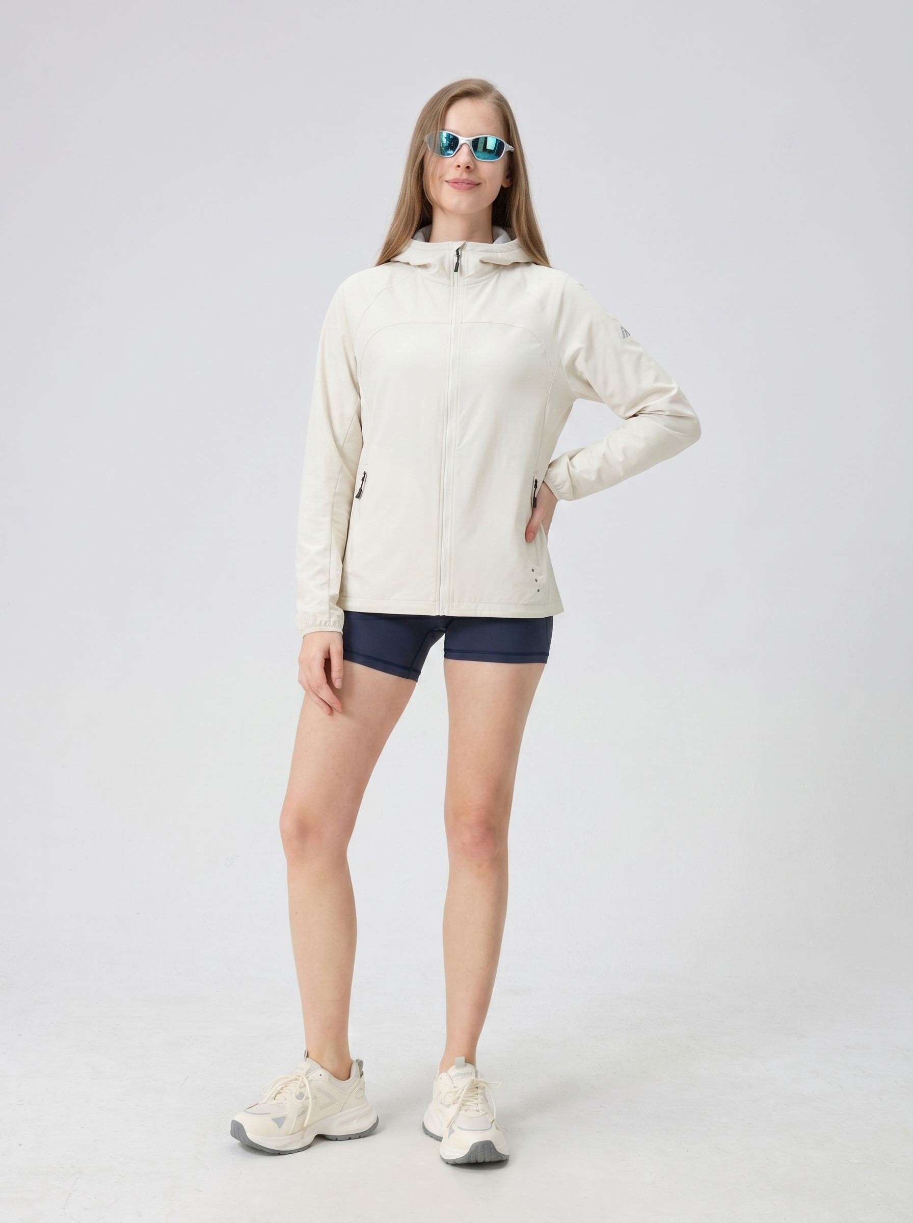 Women's Lightweight Windproof Outdoor Hooded Jacket