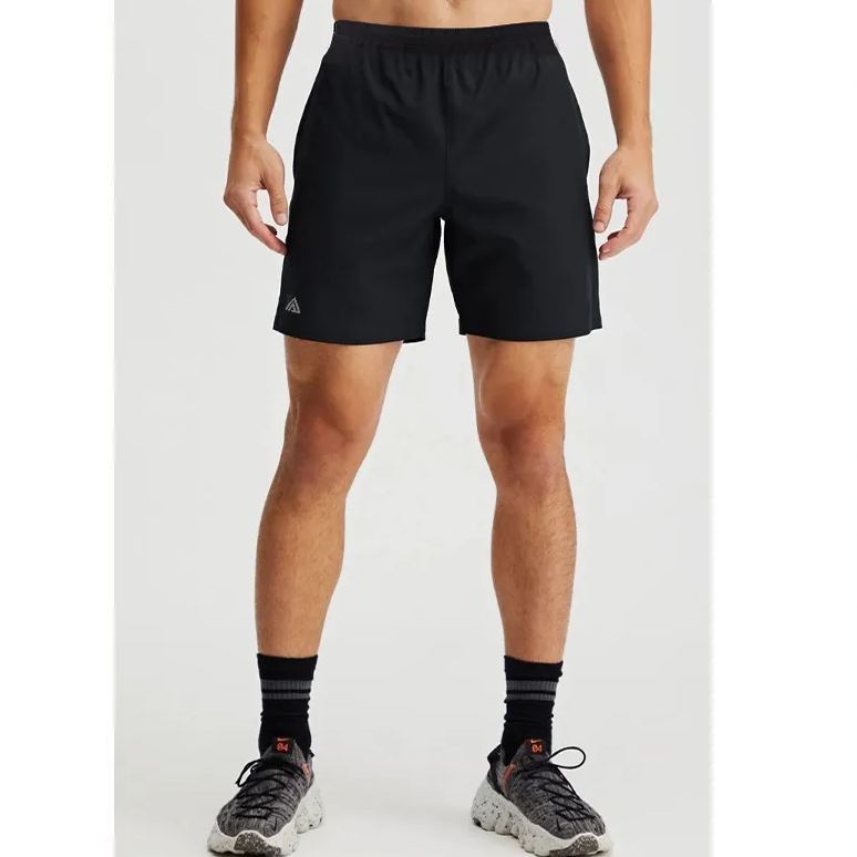 Men's sports training shorts with lining