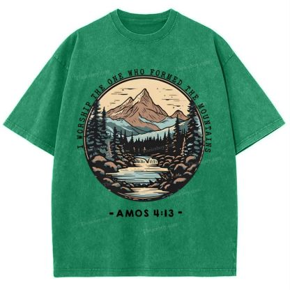 I Worship The One Who Formed The Mountains Snowflake Vintage Washed T-Shirt