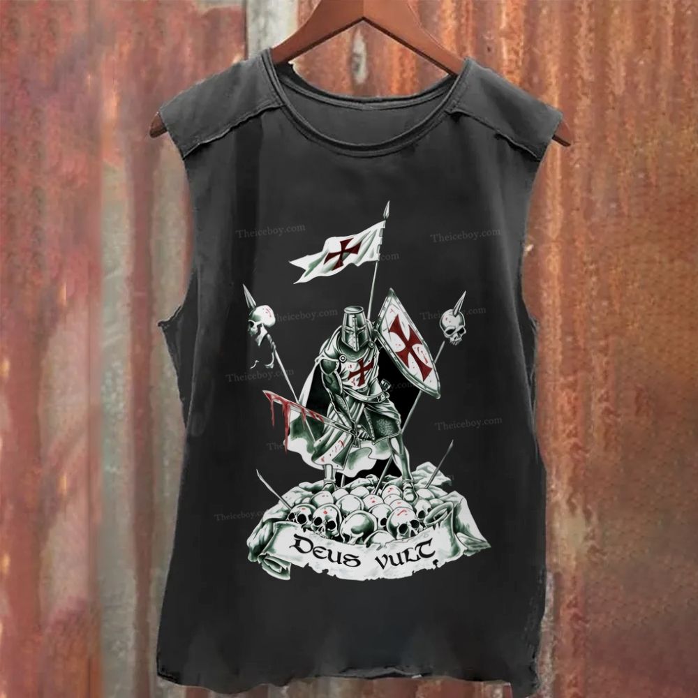 Deus Vult Knight templar with bloody sword on the skulls Washed Tank Top