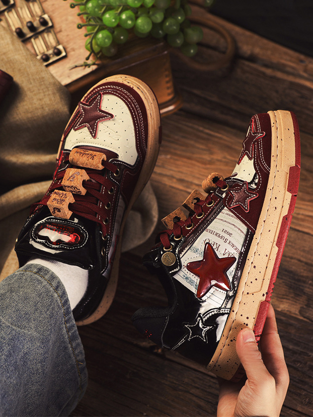 Red Vintage Star Skate Shoes