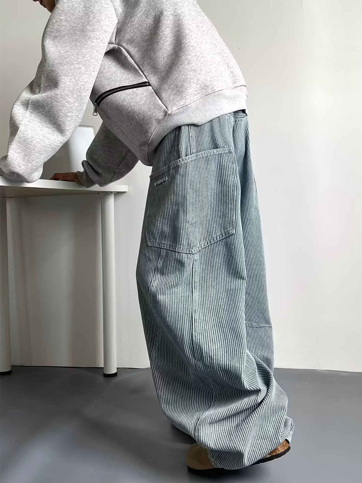 Retro Vertical Striped Wide-leg Jeans