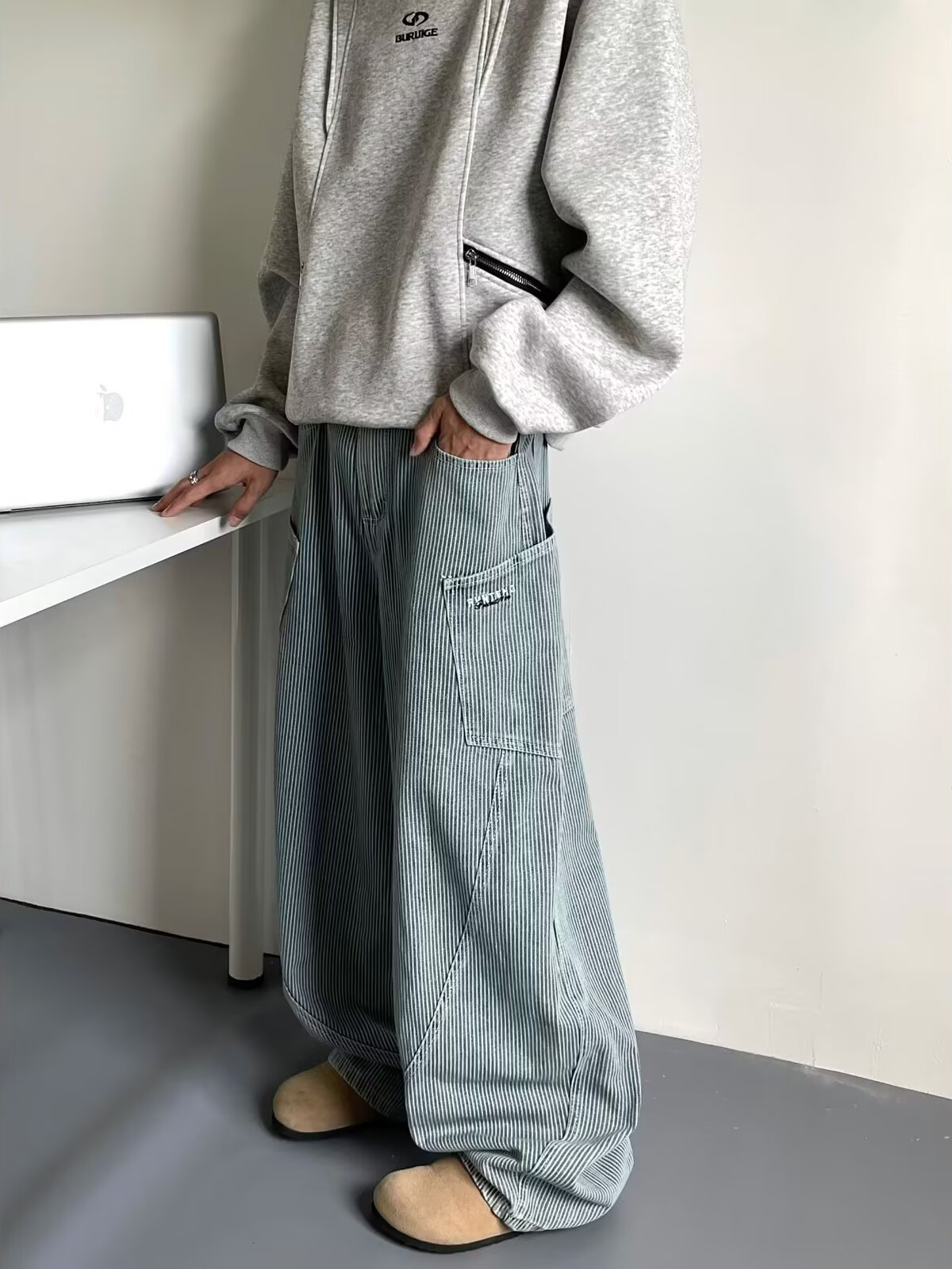 Retro Vertical Striped Wide-leg Jeans