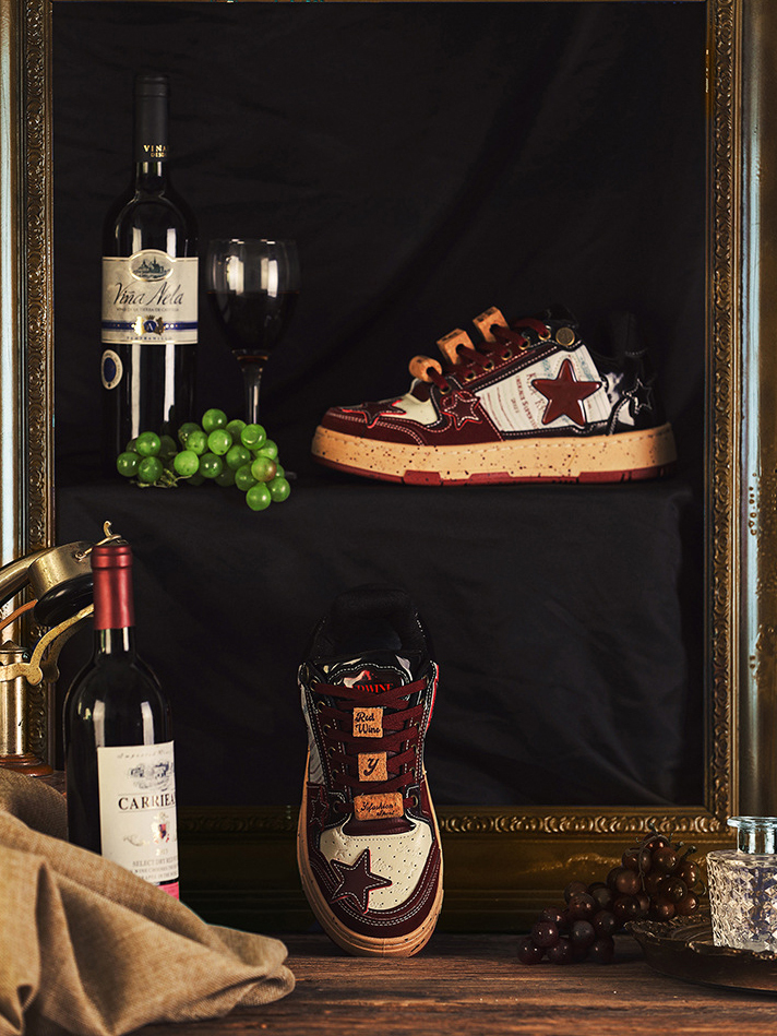 Red Vintage Star Skate Shoes