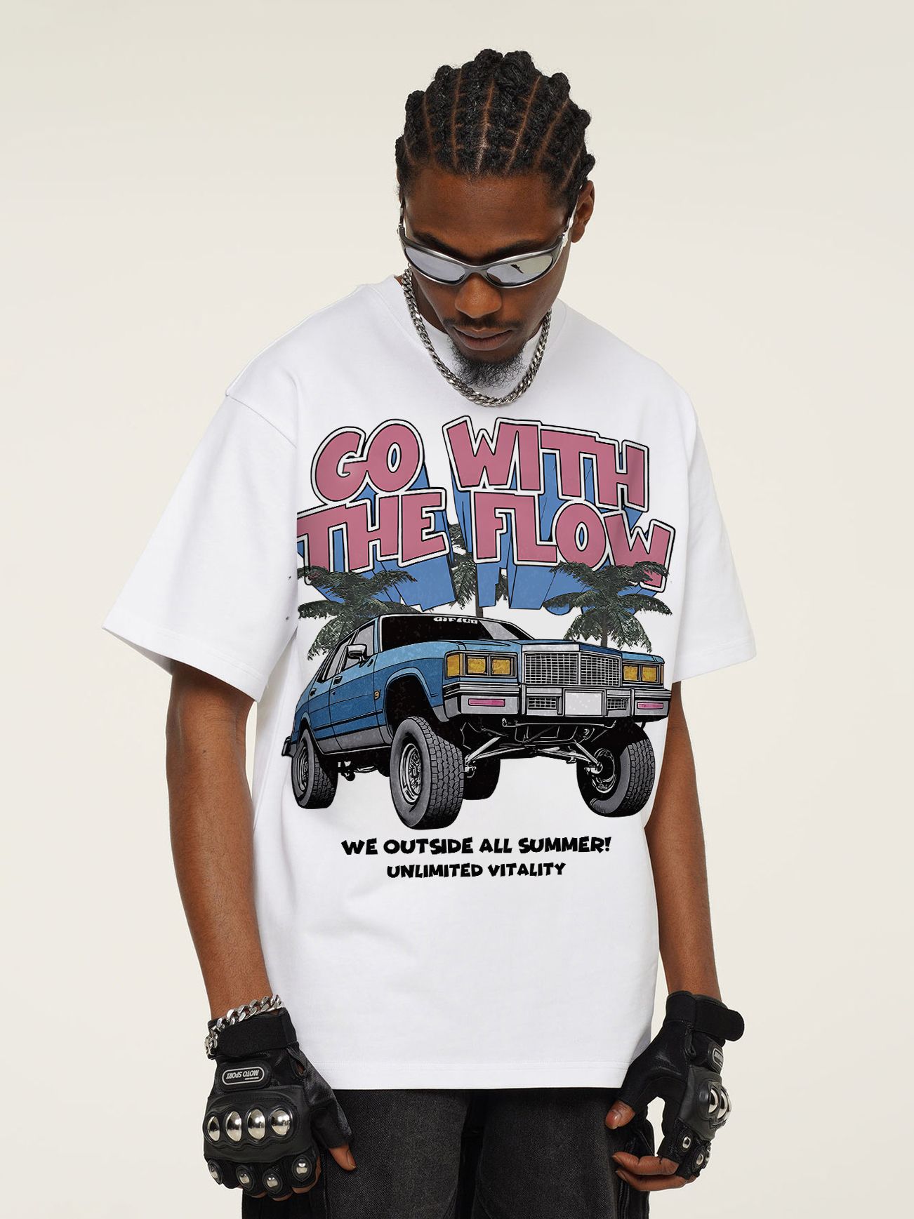 Heavyweight Vintage Automotive Art Print T-shirt for Vacation Style