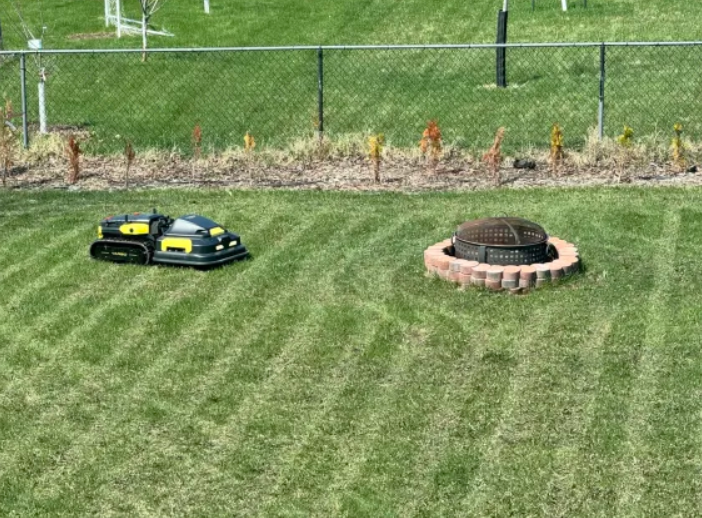 Yarbo robot lawn mower 