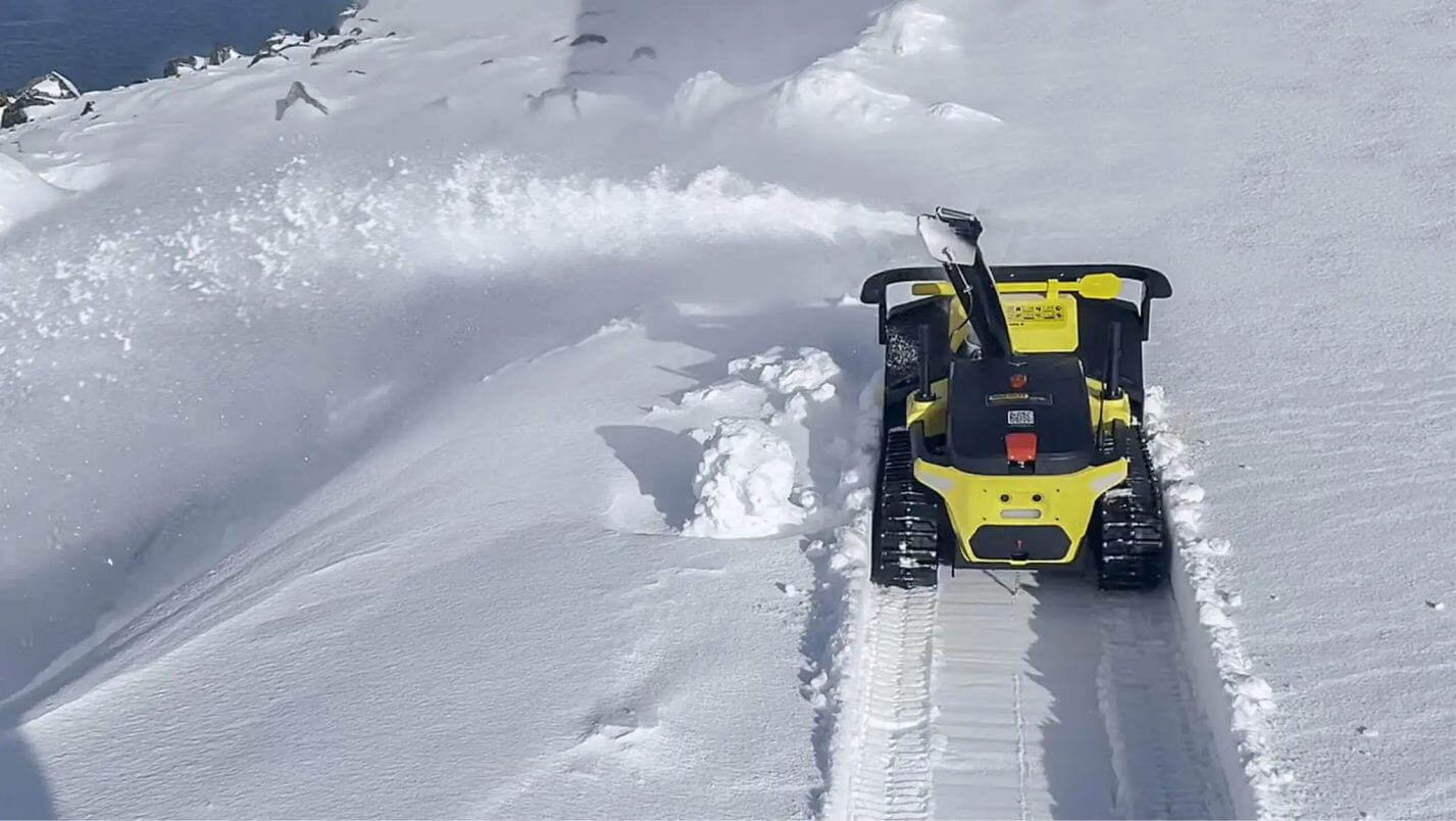 Yarbo snow blower