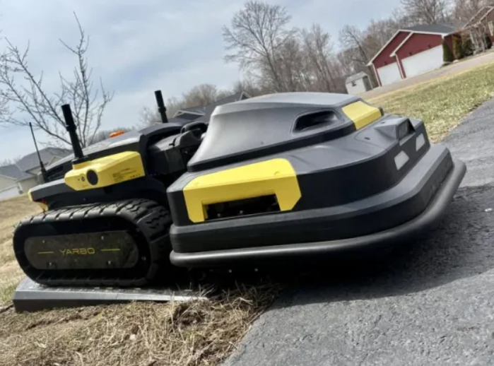 Robot lawn mower - Yarbo
