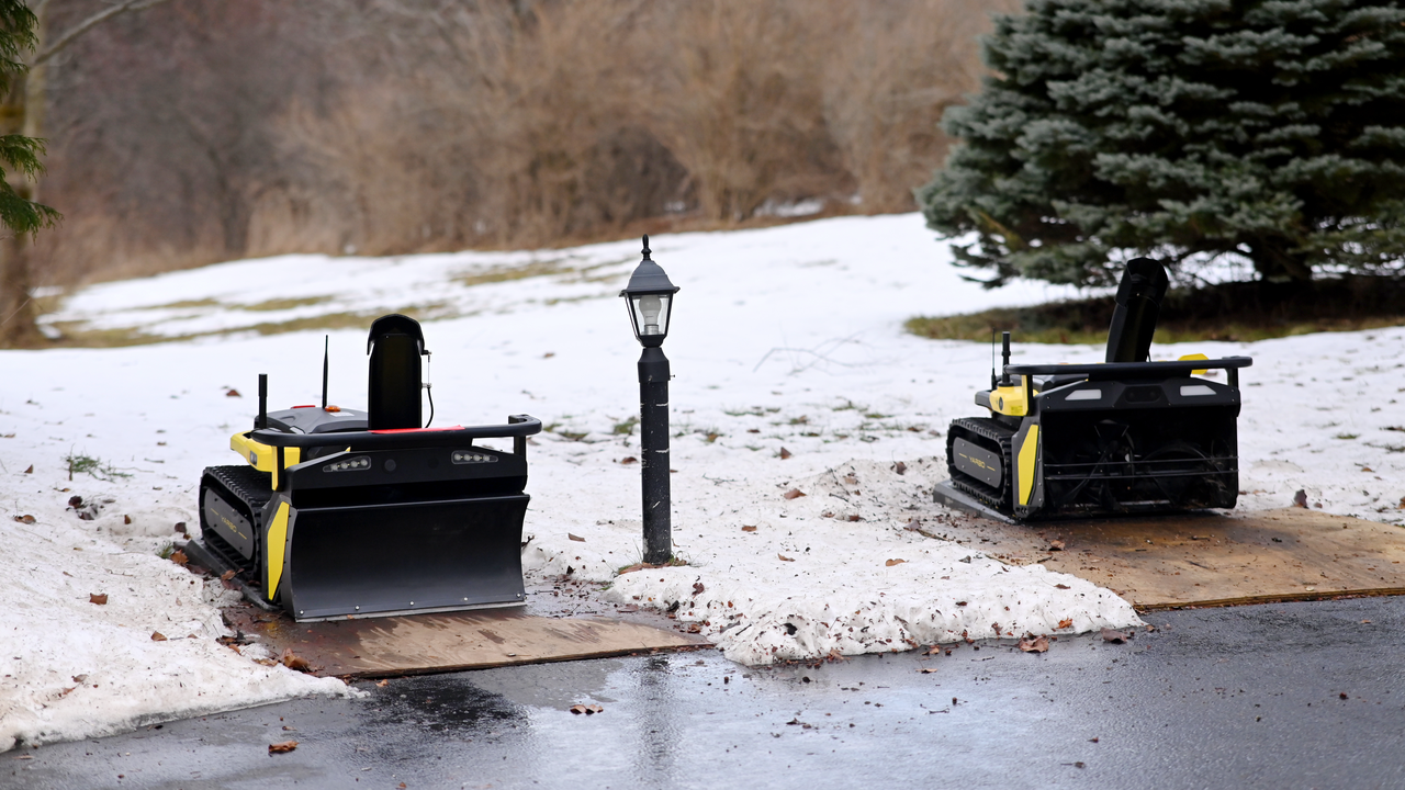 Efficient Plow Mode and snow blower