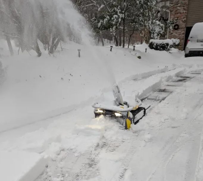 Yarbo snow blower