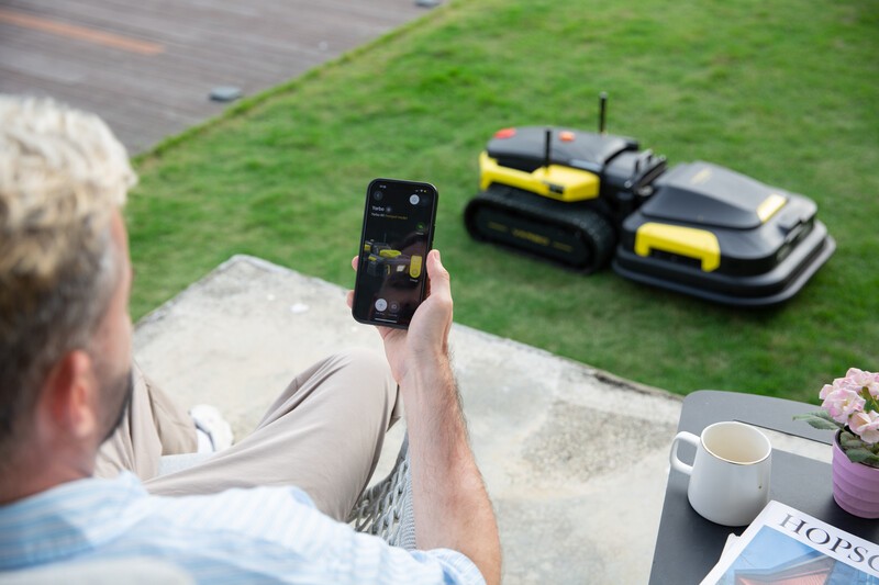 yarbo's mobile app allows automation and scheduling 