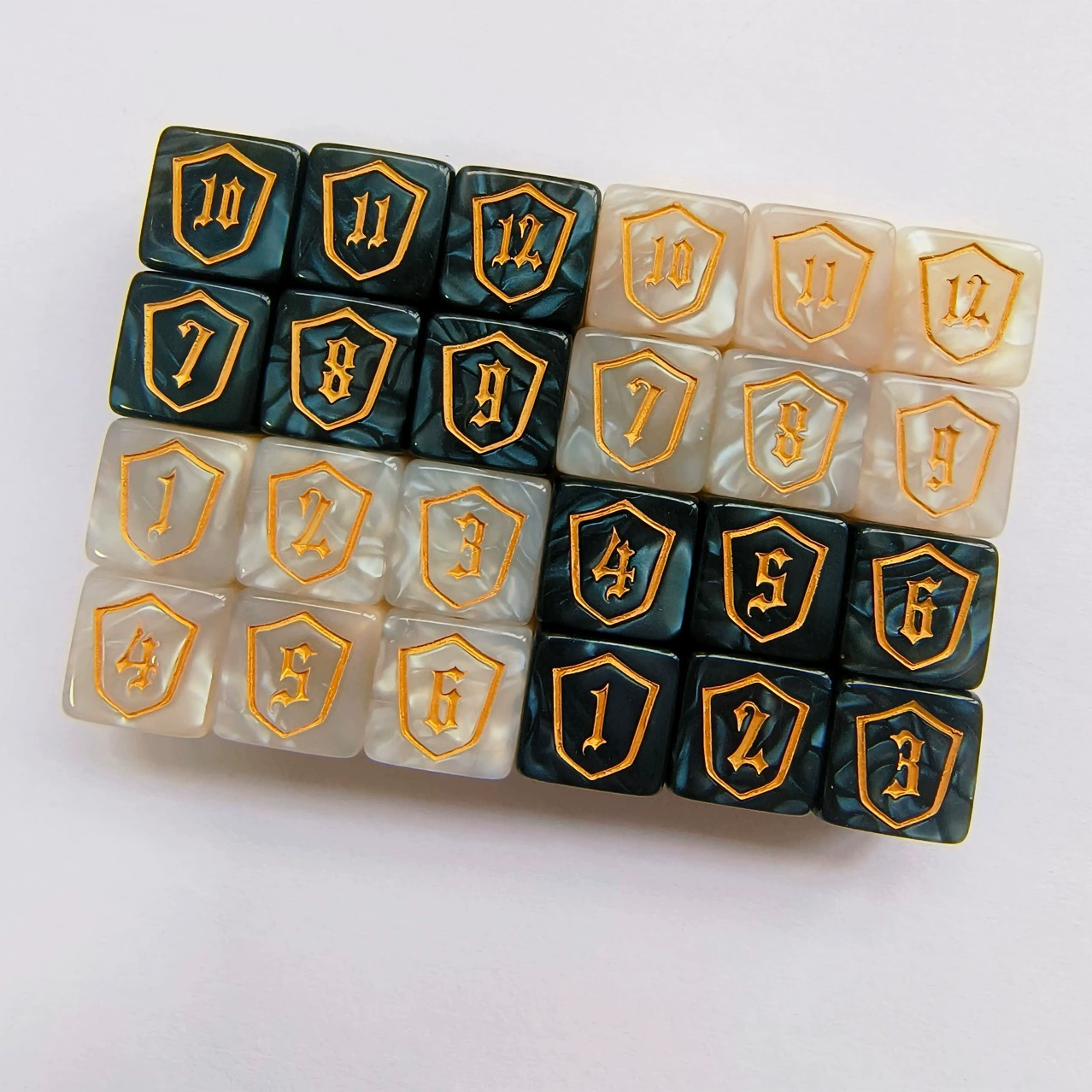 12 Pieces MTG Dice Counters Shield D6 Dice Set