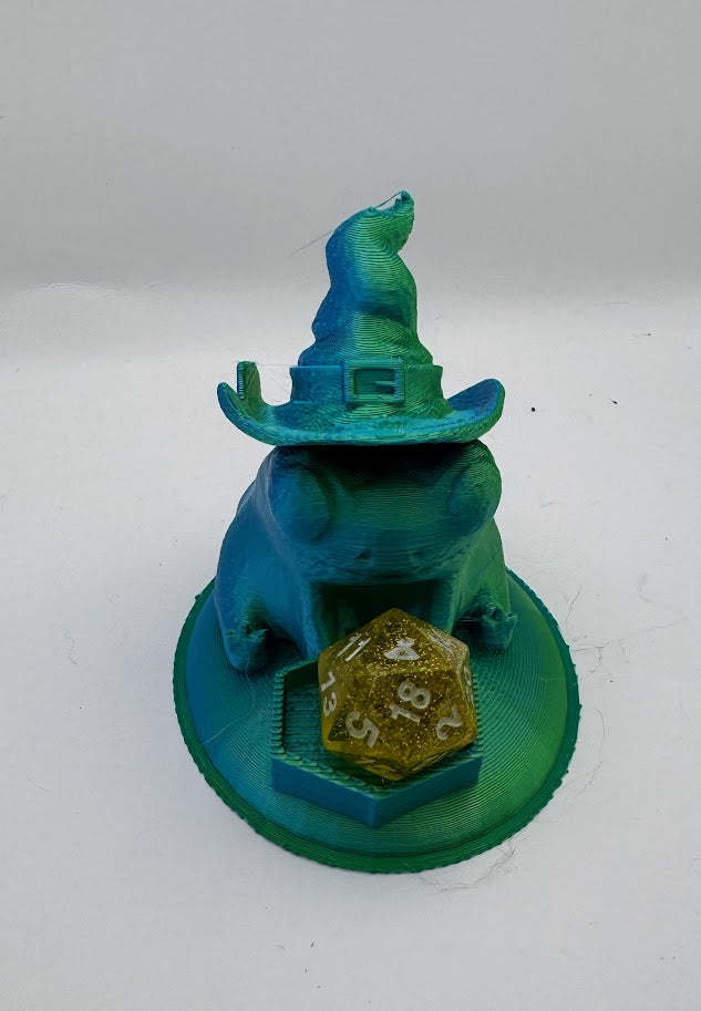 frog-pic-with-die-