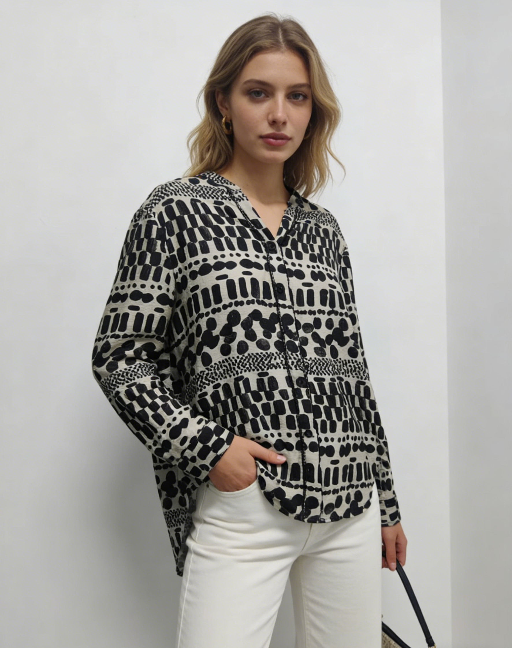 Wholesale Casual V-Neck Geometric Print Oversized Long Sleeve Women's Top A-41739