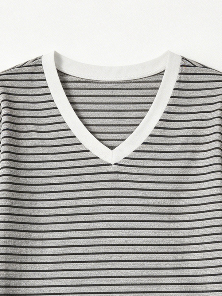 Minimalist Grey Stripe V-Neck Tee - Long Sleeve Casual Base Layer  C-41931-1