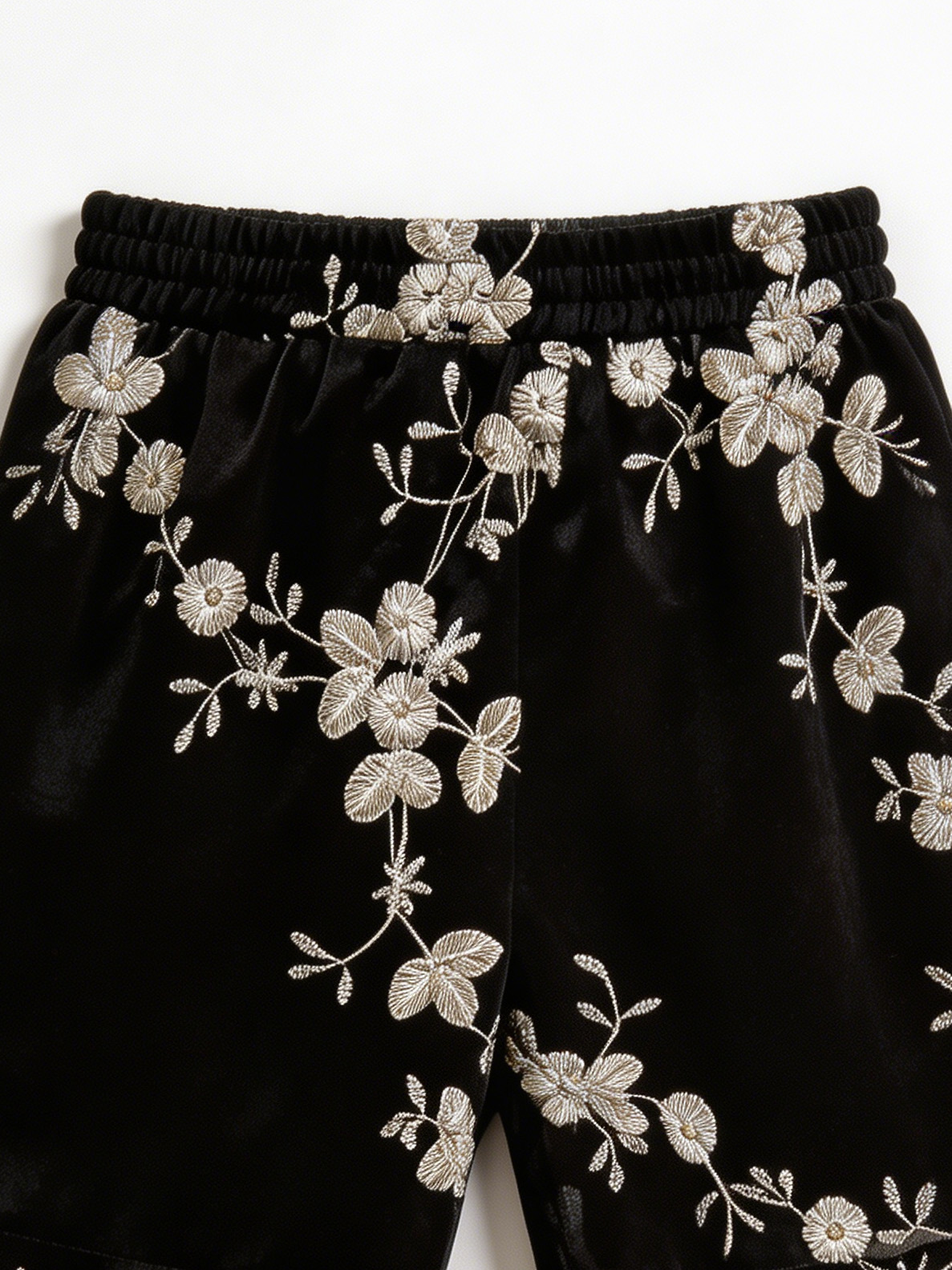 Black Floral Embroidered Boho Shorts M-40987