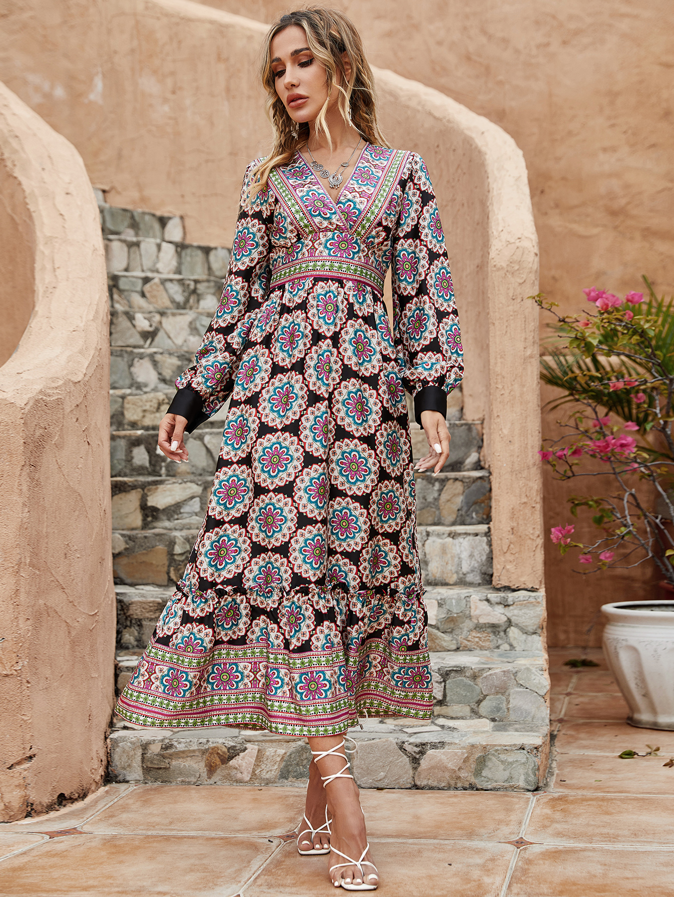 Women Boho Floral Print V-Neck Long Sleeve Tiered Maxi Dress W-34296