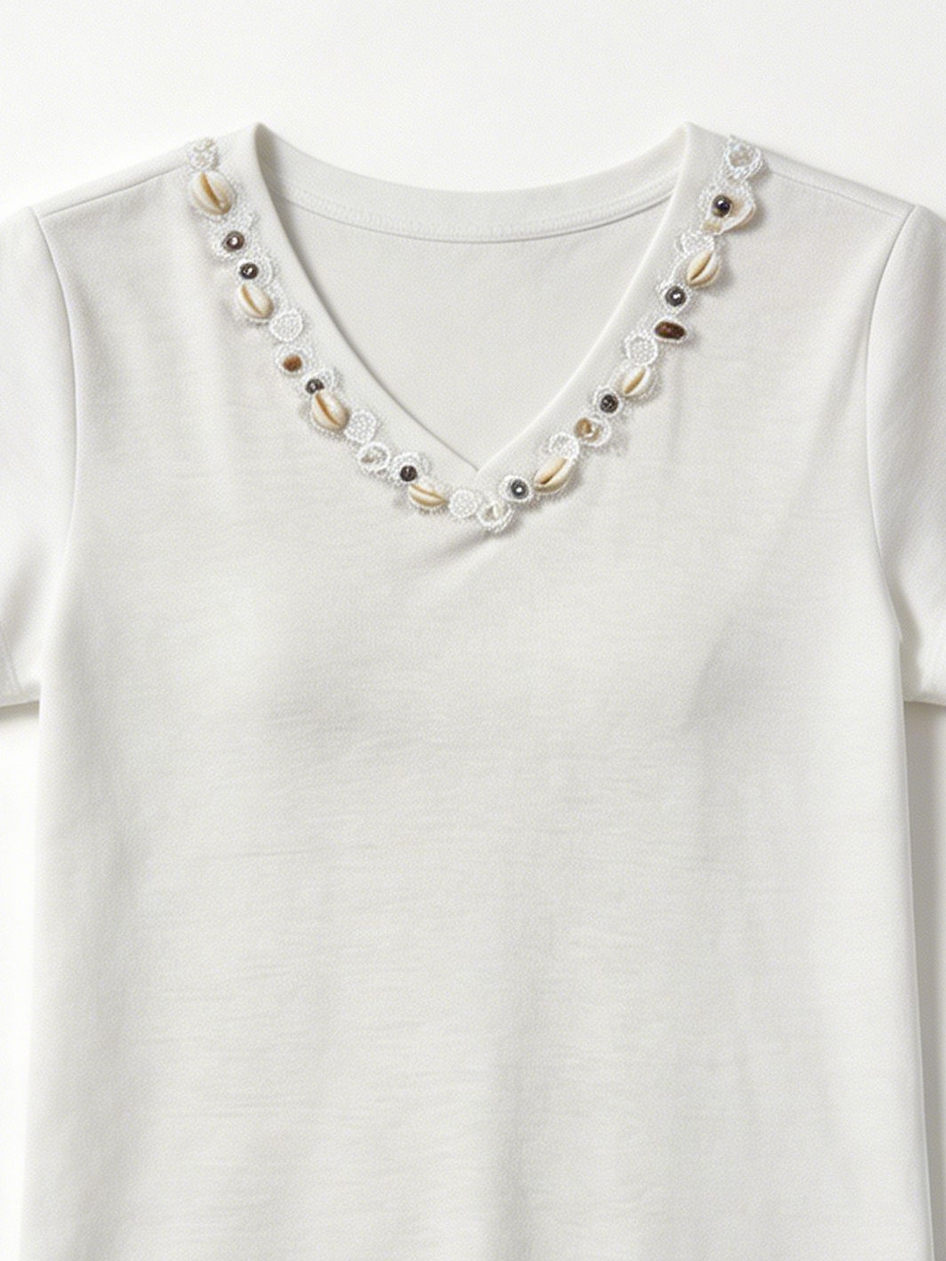 Romantic Lace and Shell Detail V-Neck T-shirt Casual Summer White Top